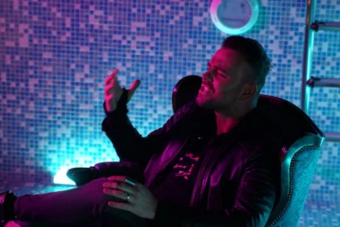 (VIDEO) OVO JE BUDUĆI HIT a odbio je poznati FOLK PEVAČ!