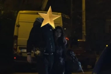 NAŠA PEVAČICA ZAVELA 15 GODINA MLAĐEG KOŠARKAŠA: Otkriveni svi detalji njihovog RASKIDA, evo kako danas priča o njemu!