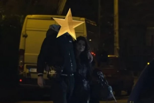 NAŠA PEVAČICA ZAVELA 15 GODINA MLAĐEG KOŠARKAŠA: Otkriveni svi detalji njihovog RASKIDA, evo kako danas priča o njemu!