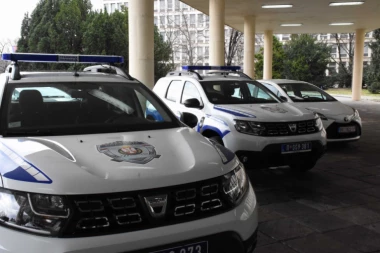 Nemačka podrška zajedničkoj borbi protiv organizovanog kriminala: Srpskoj policiji donirano 27 vozila!