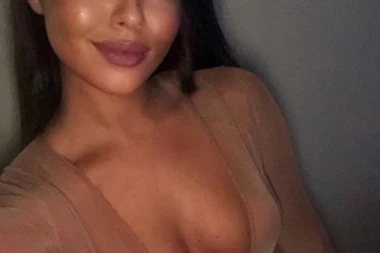 (FOTO) Ovo je Jelena, najzgodnija košarkašica na svetu!