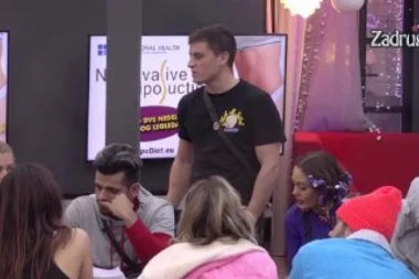 (VIDEO) Haos u Zadruzi: David skočio na Mensura, a onda je Ana sve sasekla JEDNOM rečenicom!