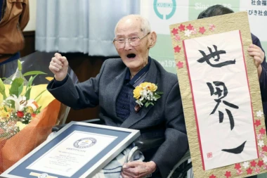 Priznanje dobio samo 11 dana pre smrti: Preminuo najstariji čovek na svetu