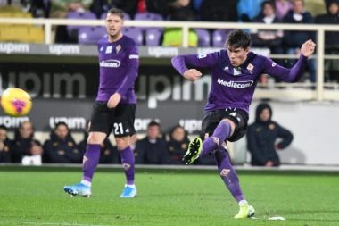 Dušan Vlahović zaveo Violu i Romu: Naslednik Džeka ili ostanak u Firenci?