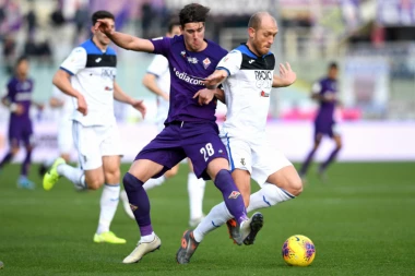 Igra za siću: Srbin im postiže golove a oni ga malo cene