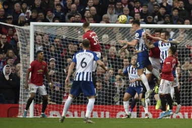 (FOTO) Ostrvo šokirano: Fudbaleri engleskog premijerligaša uhvaćeni kako duvaju opasnu materiju!