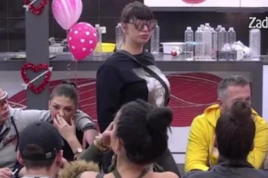 (VIDEO) Slomila se od tuge! Miljana Kulić priznala da li joj SMETA što se Zola muva sa Aleksandrom!