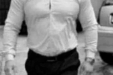 STRAVIČAN UDES U ZEMUNU, POTRESNA IGRA SUDBINE: Dragomir učio Bojana da vozi, pa neleteo na njegov autobus