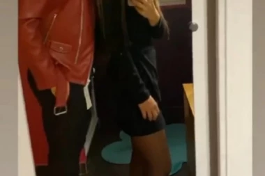 (FOTO)  KAJA I NJEN DEČKO IMAJU RAZLOGA ZA SLAVLJE! Čestitke samo pristižu, pevačica i fudbaler blistaju od sreće!