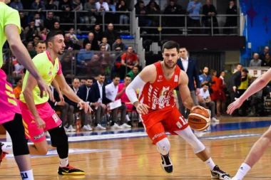 Dramatična završnica: Beronova maestralna trojka presudila borbenoj Megi, crveno-beli u finalu KRK