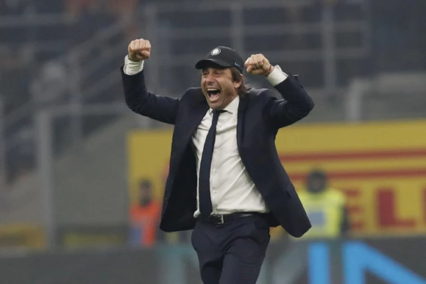 (VIDEO) Konteov novi plan: Mladi vezista iz Premijer lige na radaru Intera!