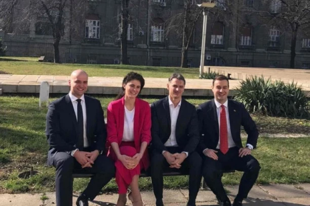 Stečeno znanje u svetu doneli u Srbiju: Svoje karijere nastavljaju u Ministarstvu finansija