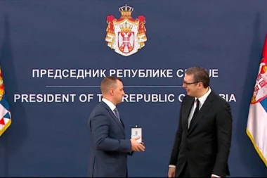 Jedini Rus, predstavnik Rossotrudničestva, odlikovan na Sretenje zlatnom medaljom za zasluge