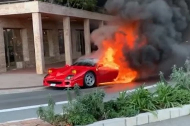 (VIDEO) Automobilski svet u šoku: Gori čuveni Ferari F40 koji vredi čitavo bogatstvo!