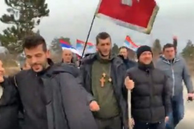 (VIDEO) Mladići koji su krenuli iz Beograda, stigli u Crnu Goru! Dočekani domaćinski!