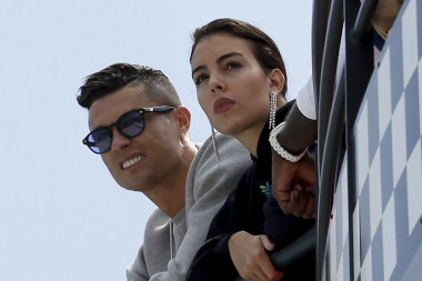EMOTIVNO: Ronaldova Georgina se oglasila prvi put posle GUBITKA SINA! (FOTO)