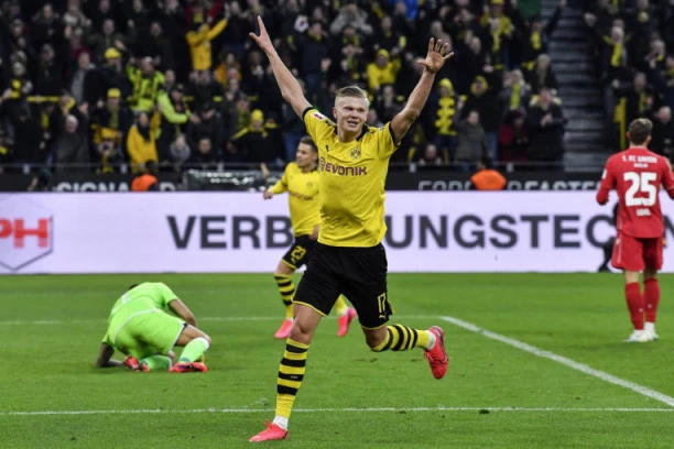 (VIDEO) Za istoriju: Holand prvi "postkoronarni" strelac u Bundesligi!