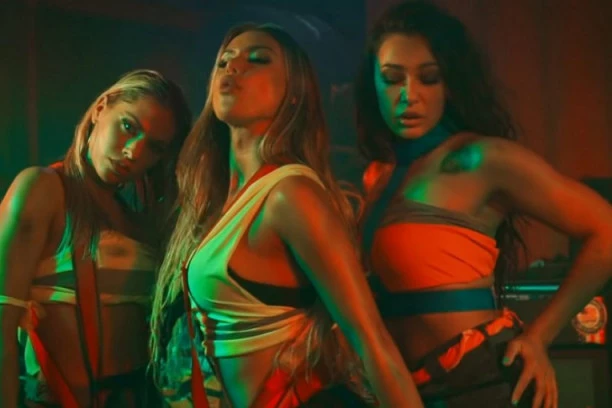 MUŠKARCI U TRANSU: URAGANKE  su solo, evo šta kažu o tome kako im je bez JAČIH POLOVINA!