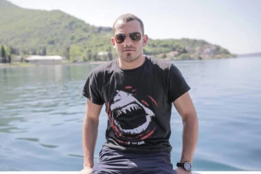 Evo ko je Andrija Gazivoda, likvidirani mladić u sačekuši na Cetinju: Sumnja se da je bio blizak kavčanima