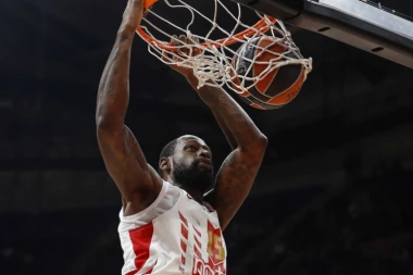 VELEIZDAJA ZVEZDE: Gist je OVIM potezom razbesneo Delije!