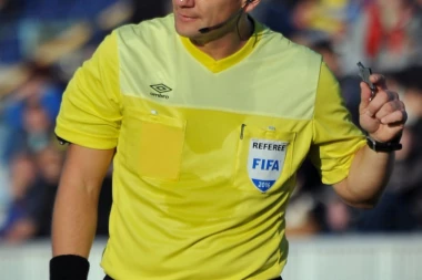 (VIDEO) DANILO GRUJIĆ U CENTRU PAŽNJE: Pojavio se snimak PENALA zbog kog je PREKINUT meč u Pirotu