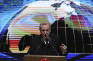 ERDOGAN BI DA DELI KIPAR: Turski predsednik ubeđen da su dve države rešenje konflikta, Grci NI DA ČUJU!