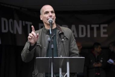 VARUFAKIS NA UDARU BERLINA: Bivšem grčkom ministru finansija zabranjen ulazak u Nemačku, razlog skandalozan