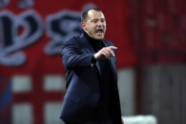 "DELIJE" U TRANSU, OVO MENJA SVE: Deki spremio DŽOKERA za Omoniju!