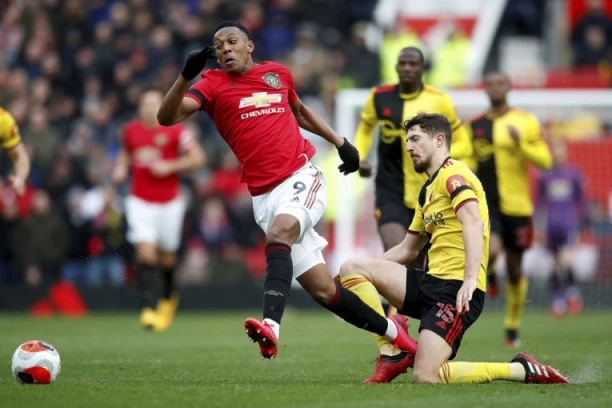 (VIDEO) Bruno Fernandeš upisao prvenac, Marsijalova lepotica i lagana trojka "crvenih-đavola" protiv "stršljenova"!