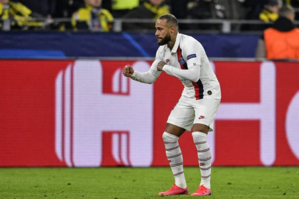 (FOTO, VIDEO) Nejmarov pakleni plan: Dobio namerno crveni karton da bi otišao na karneval u Rio, neverovatni potezi Brazilca!