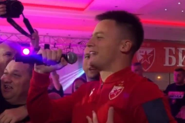 (VIDEO) Zvezdina deca obeležila crveno-belo veče: Njegoš Petrović u Bijeljini zapalio atmosferu kod "Delija"!