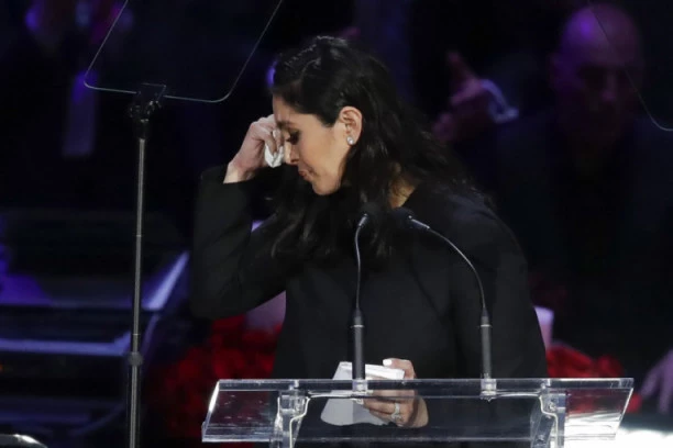 (FOTO) Suza suzu stiže: Vanesa Brajant na emotivan način čestitala rođendan svojoj tragično nastradaloj ćerki!