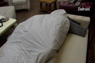 (VIDEO) Žestok se*s posle svega! Mina i Mensur u VRELOJ akciji nakon urlanja, svađa i haosa sa Janjušem!