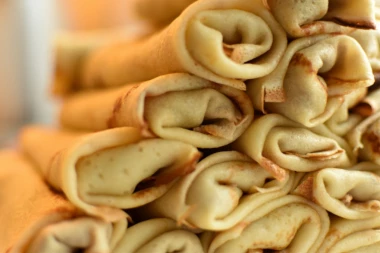 (RECEPT) NISU GRCI SAMO POZNATI PO GIROSU I SUVLAKIJU: Stari antički recept za palačinke