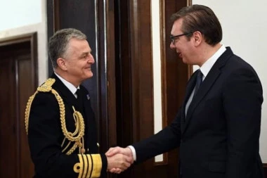 Vučić primio Frejzera: Glavna tema bezbednost u regionu