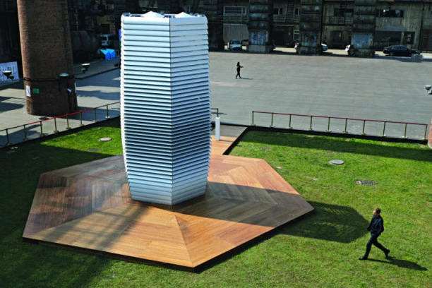 Ovako su se u svetu izborili sa zagađenjem: Klupa čisti vazduh kao 275 stabala!