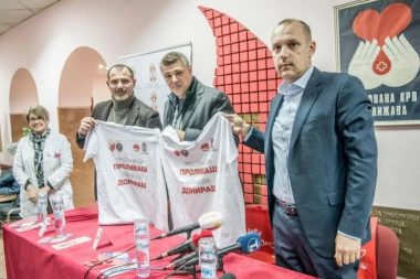 Stanković, Milošević i Lončar pozvali građane da daju krv