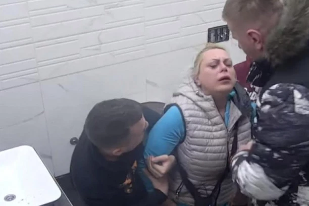 (VIDEO) JEZIVE SCENE! Marija u predinfarktnom stanju: Kulićki pozlilo zbog svađe sa Zolom, izneli je iz Zadruge!