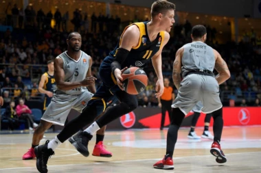 Francuzima ne prija ruska zima, Himki sa pola snage protiv Asvela!