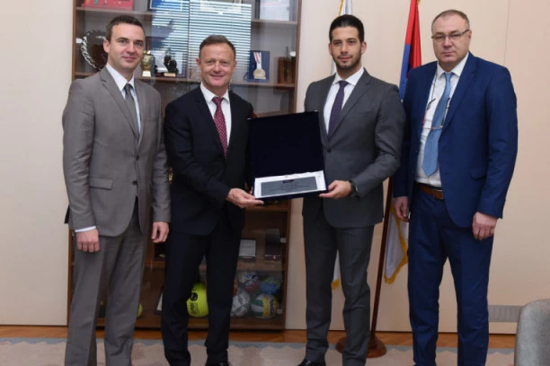 Ministar Udovičić se sastao sa predsednikom Međunarodne federacije za školski sport!