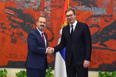 Predsednik Vučić rado viđen gost u Vašingtonu! Entoni Godfri: Ponosan sam!