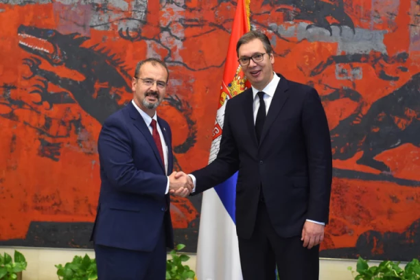 Predsednik Vučić rado viđen gost u Vašingtonu! Entoni Godfri: Ponosan sam!