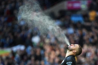 Fudbaleri u Engleskoj navučeni na igrice