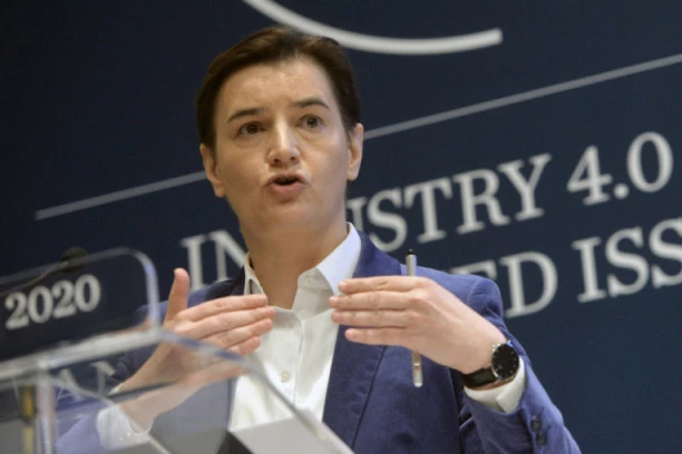 PREMIJERKA APELOVALA NA GRAĐANE: Letujte u Srbiji!