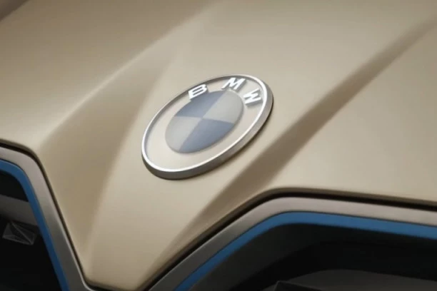 Za nedelju dana presuda vozaču BMW SMRTI: Branioci krivicu prebacili na STRADALOG VOZAČA u kog se Mihailović "mrtav" pijan zakucao