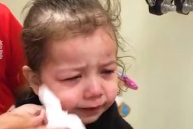 Pogledajte kako je devojčica, slepa od rođenja, reagovala kada je progledala! 7 miliona ljudi plakalo je zbog srceparajuće scene