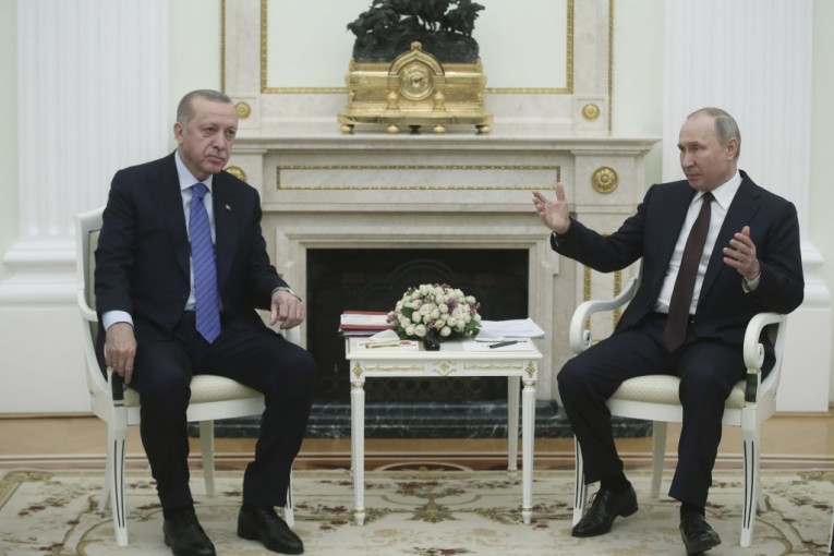 PUTIN I ERDOGAN RAZGOVARALI: Turska odbija da uvede sankcije Rusiji!