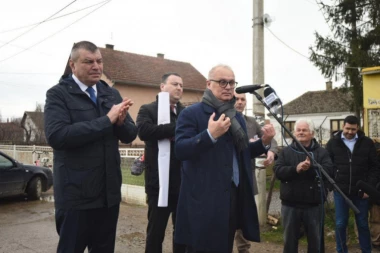 Vesić: Zvečka primer kako raste standard ljudi kad se radi