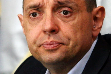 Ministar Vulin izjavio saučešće porodicama stradalih pilota