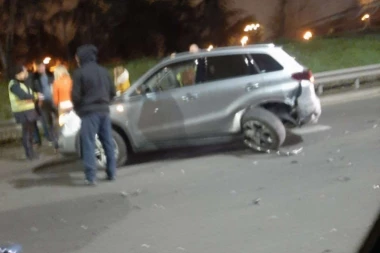 (FOTO) Saobraćajka na autoputu kod Konjarnika